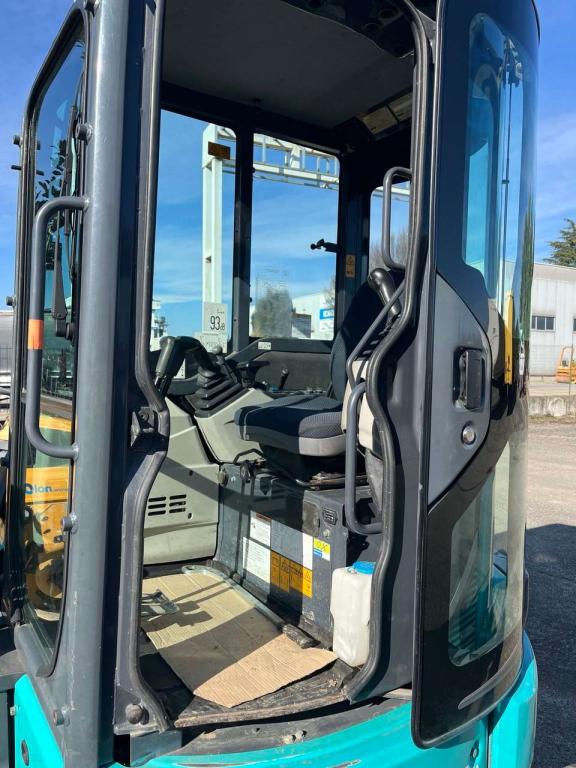 Kobelco SK35SRX-6 Photo 10