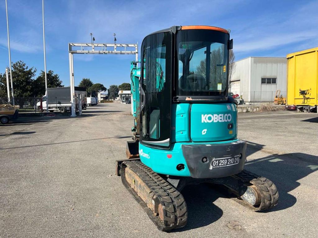 Kobelco SK35SRX-6 Photo 8