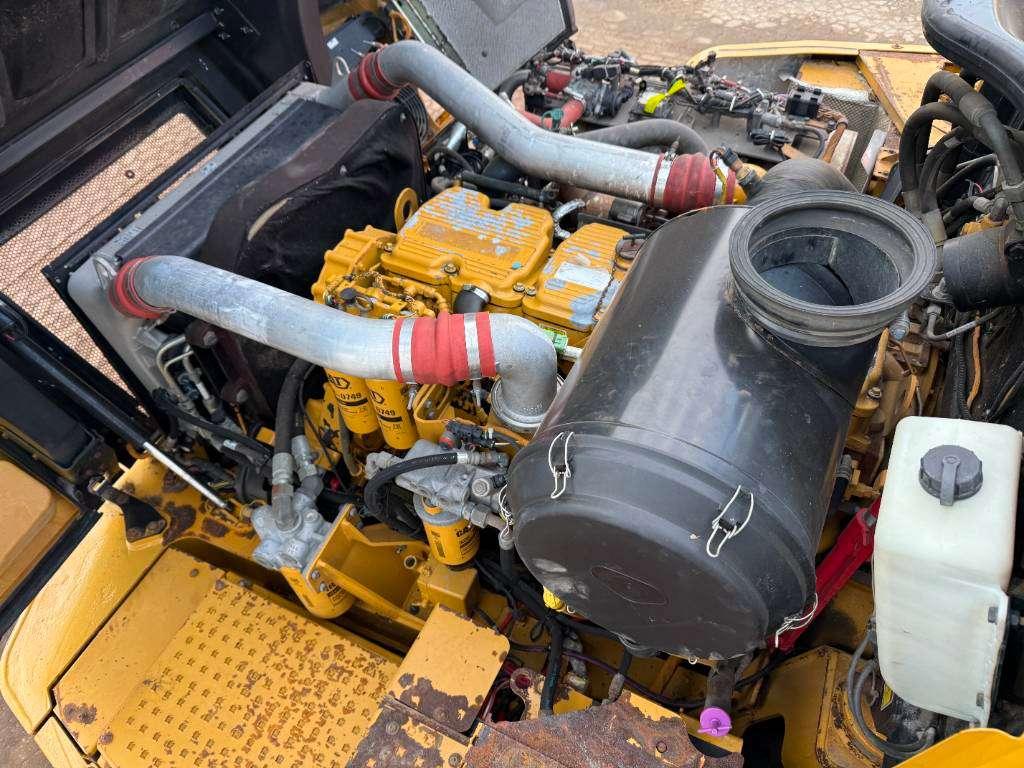 Caterpillar 745C - Dutch Machine / Auto Greasing Photo 25