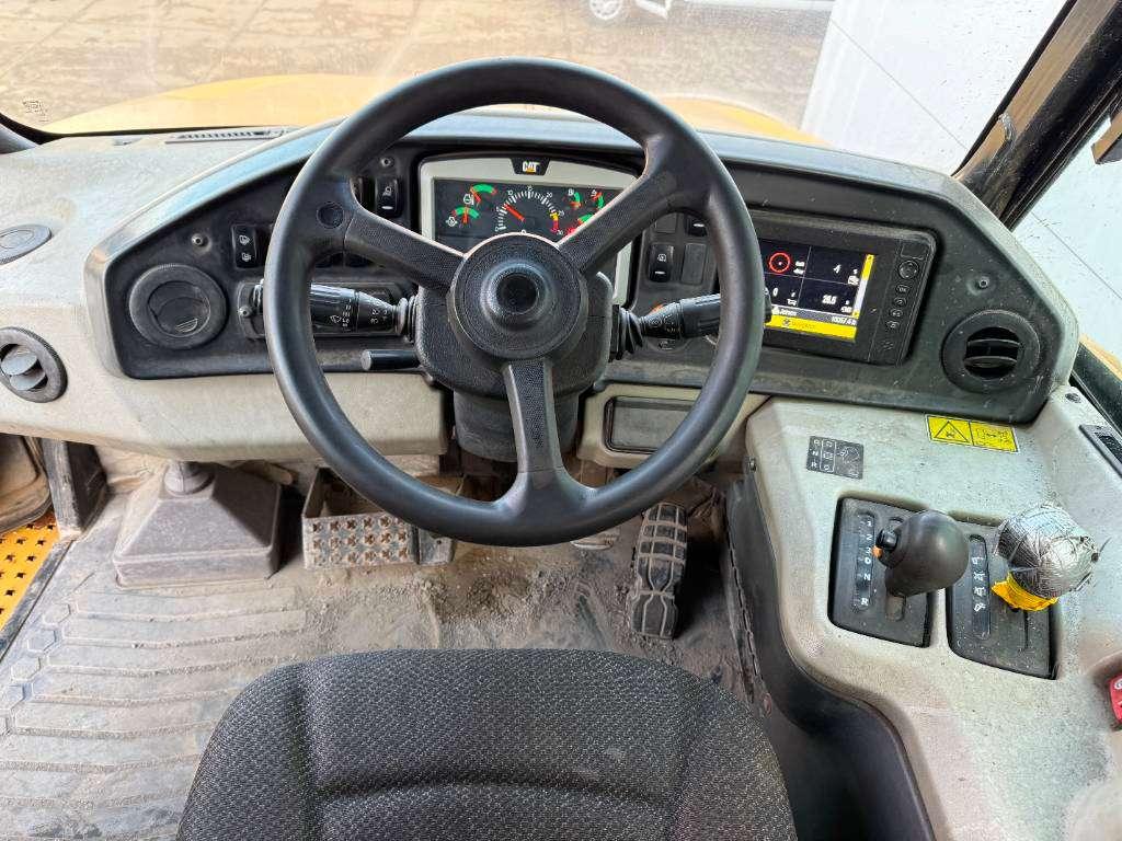 Caterpillar 745C - Dutch Machine / Auto Greasing Photo 8