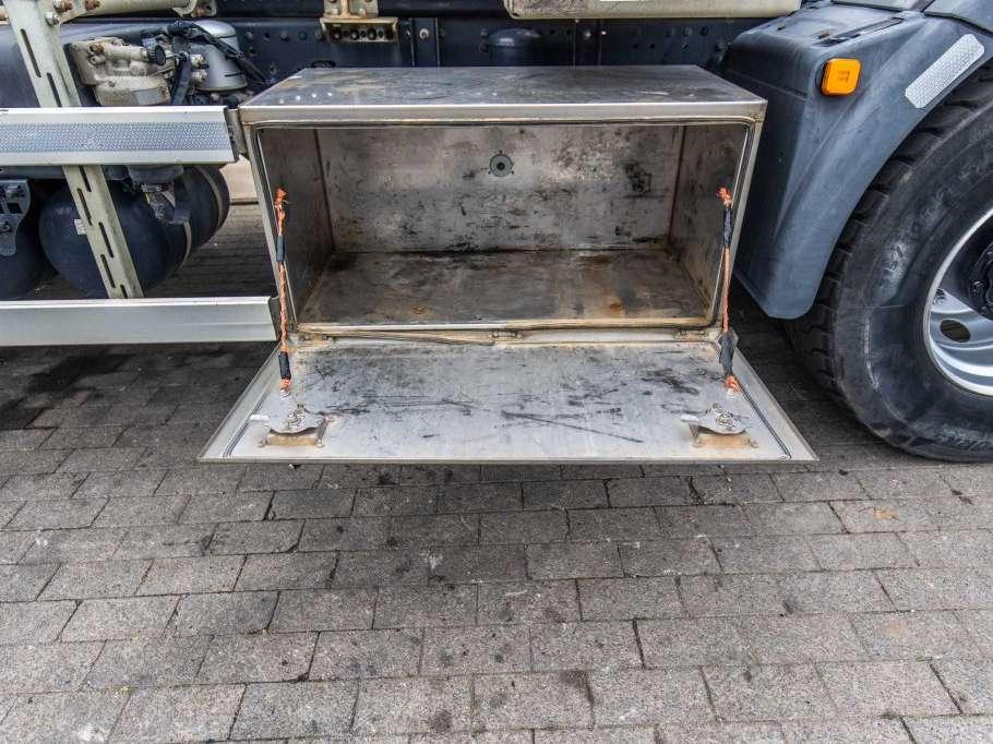 Man TGS 33.470 BL - 61.000 KM Photo 14