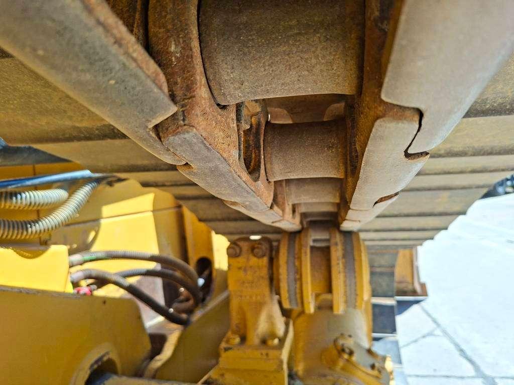 CAT D 6 N LGP Photo 19