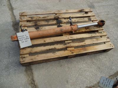 Steering piston for Hitachi ZW310 sold by OLM 90 Srl