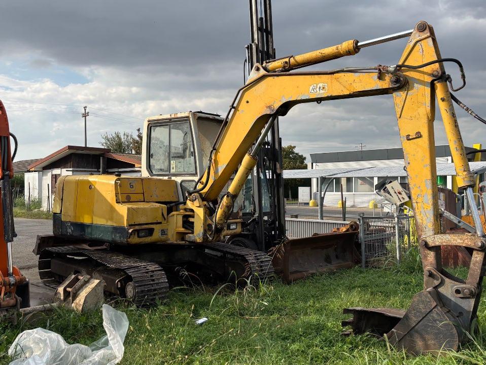 Fai Komatsu 410 Photo 1