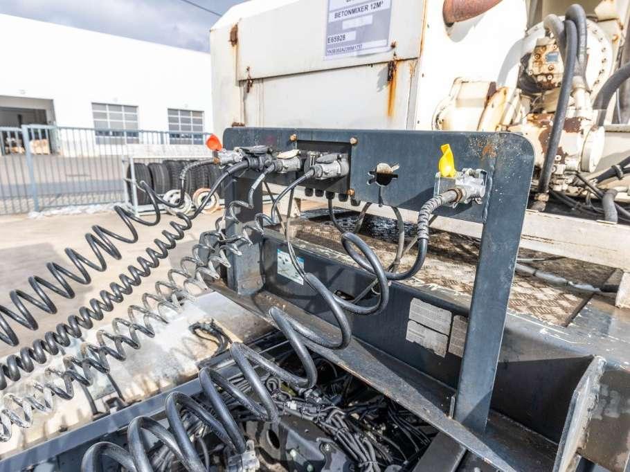 Renders BETON MIXER 12M3 + MOTOR (MALAXEUR/MISCHER) Photo 15