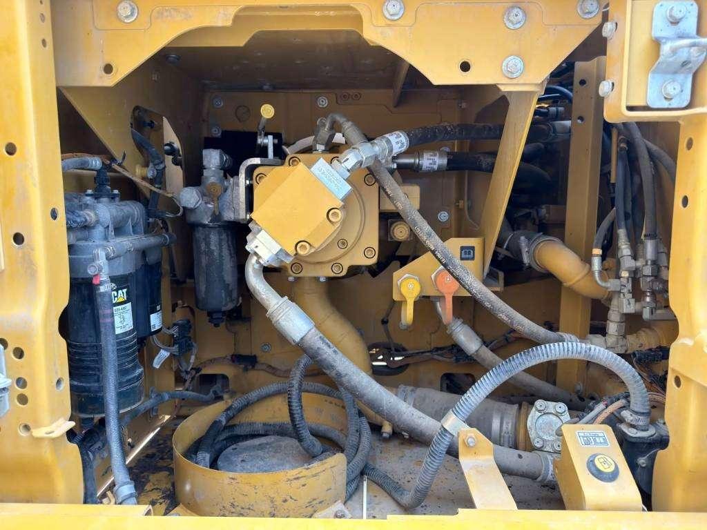 Caterpillar 323 07B Photo 22