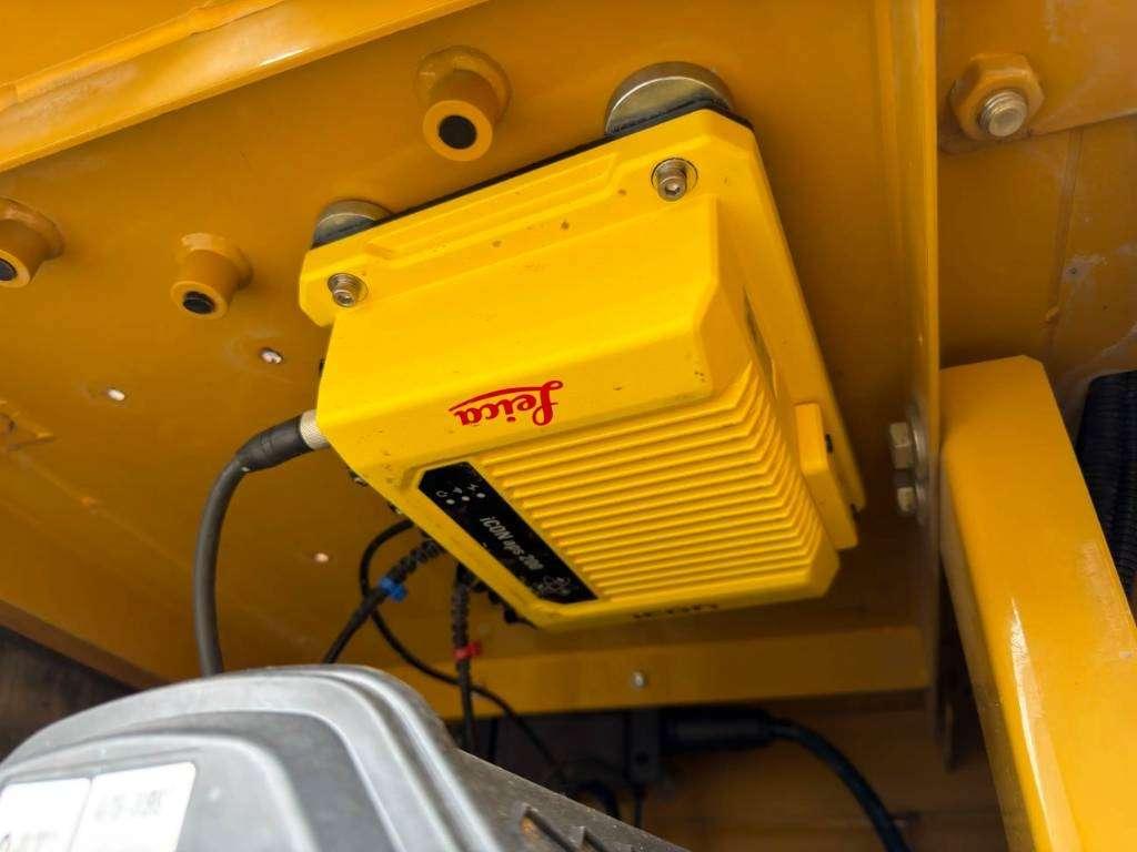 Caterpillar 323 07B Photo 26