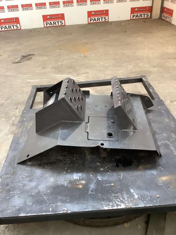 Bulkhead for Hitachi ZX135US-7 Photo 2