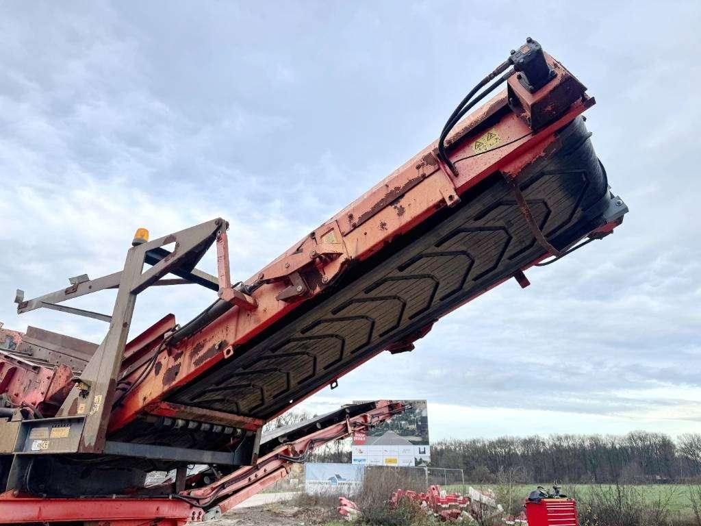 Terex Finlay 883 - Deutz Engine / 2 Side Conveyor Photo 11