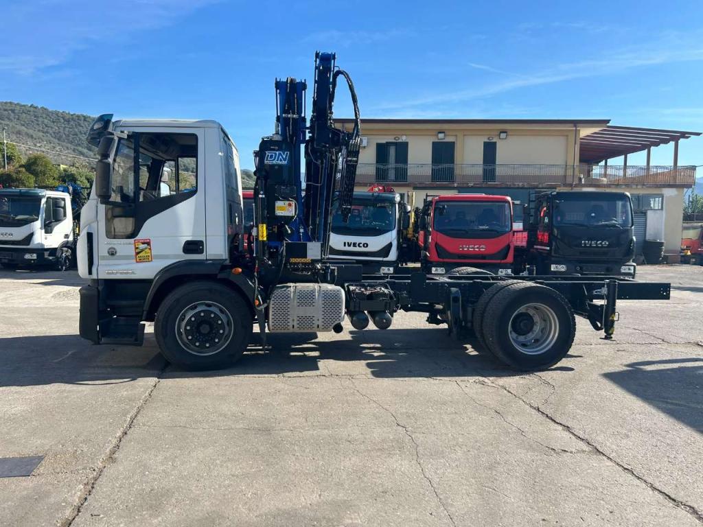 Iveco EUROCARGO CUBE 190-280L Photo 2