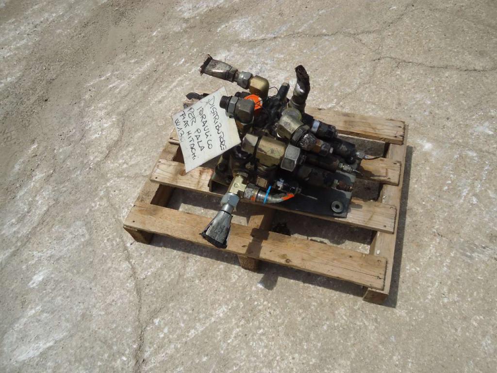 Hydraulic distributor for Fiat Hitachi W130 Photo 2