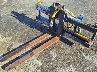 Drivex pallet forks for L35-L70 sold by Balavto