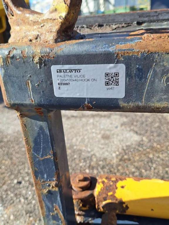 Drivex pallet forks for L35-L70 Photo 4