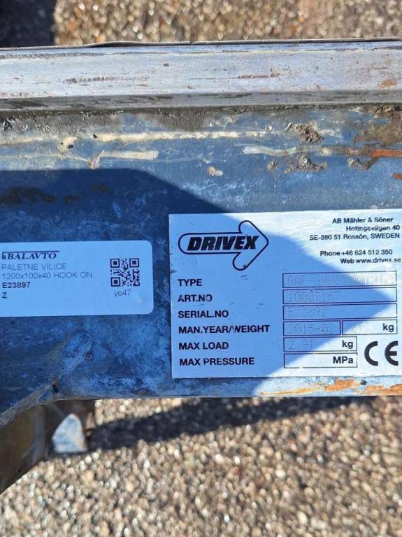 Drivex pallet forks for L35-L70 Photo 6