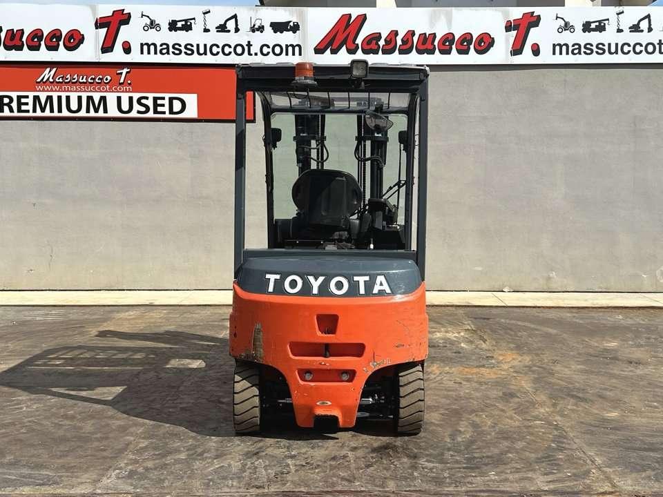 Toyota 8FBMT25 Photo 16