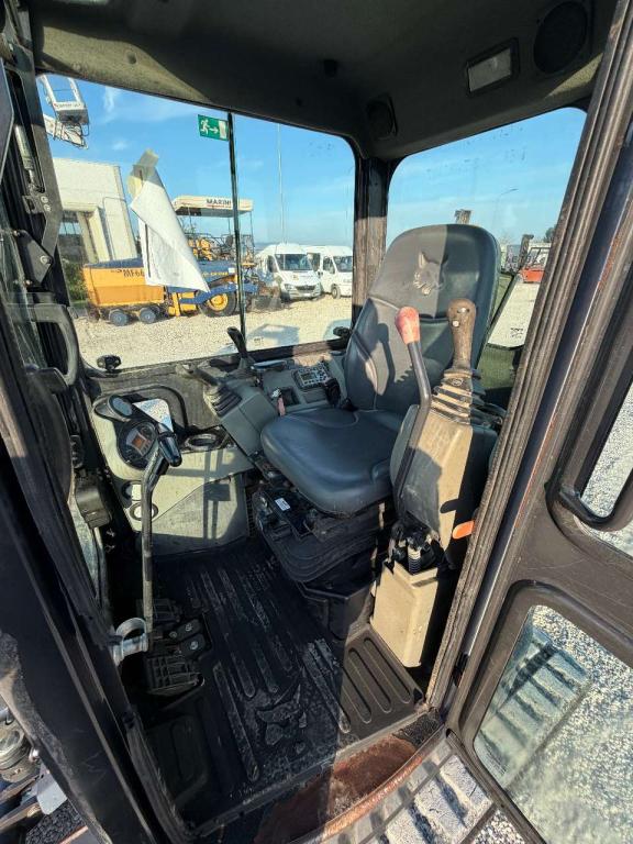 Bobcat E35 Photo 10