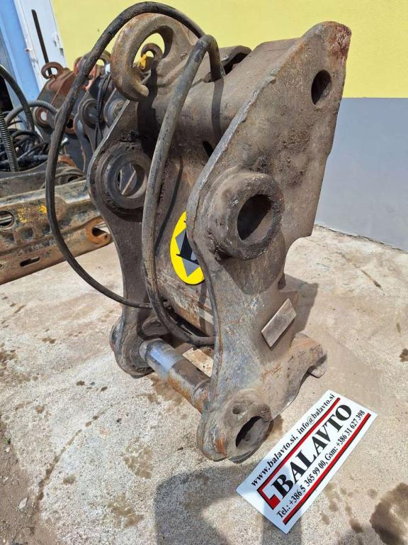 S1 for 20-25 ton excavators Hydraulic quick coupler Photo 1