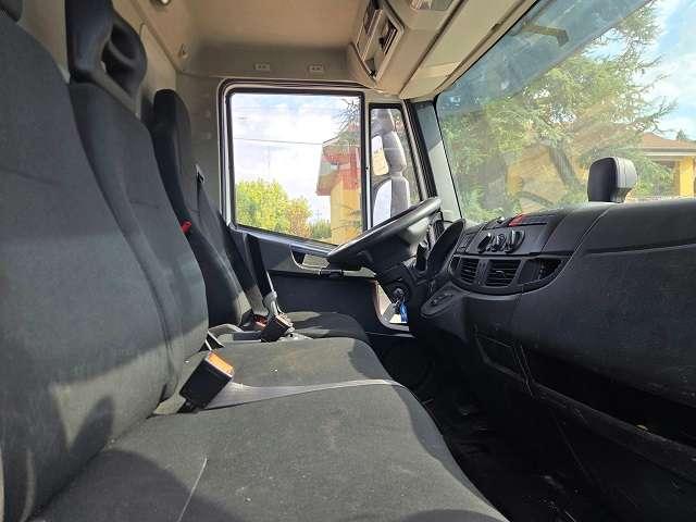 Iveco ML 180-250 Photo 6