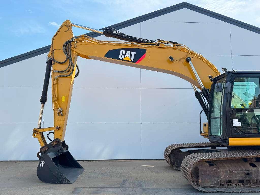 Caterpillar 320FL - New Bucket / Hammer Lines / Camera Photo 13