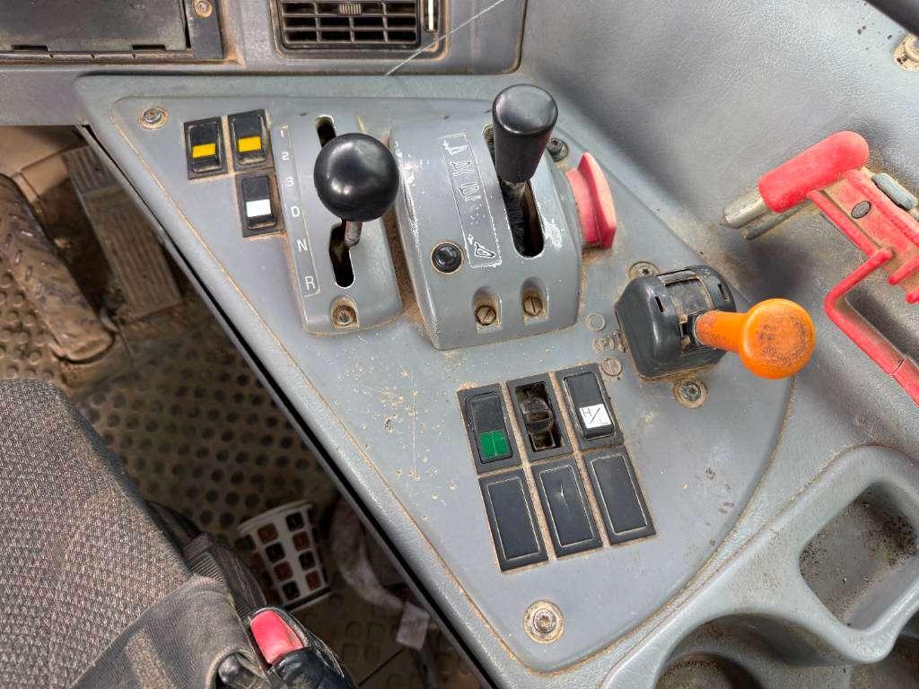 Volvo A40D - Airco / Heated Seat / Camera Photo 11