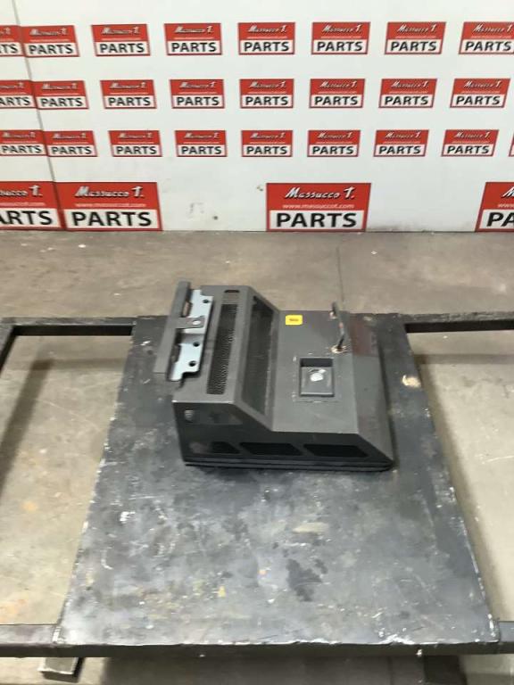 Hood and body panel for Hitachi ZX135US-7 Photo 3