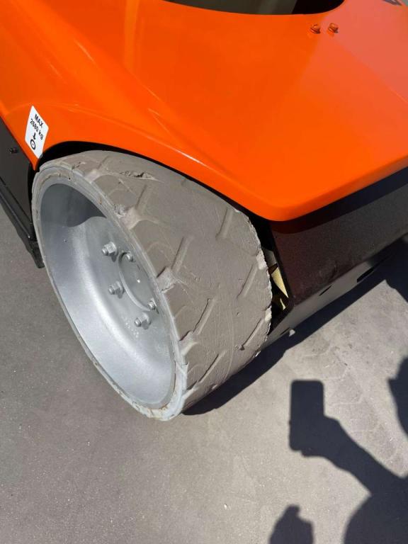 JLG TOUCAN 12E PLUS Photo 13