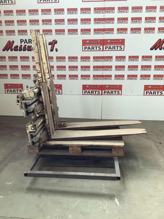 carrello elevatore Telescopic handler forks Photo 1