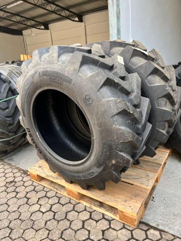 Tire for Bobcat Photo 1