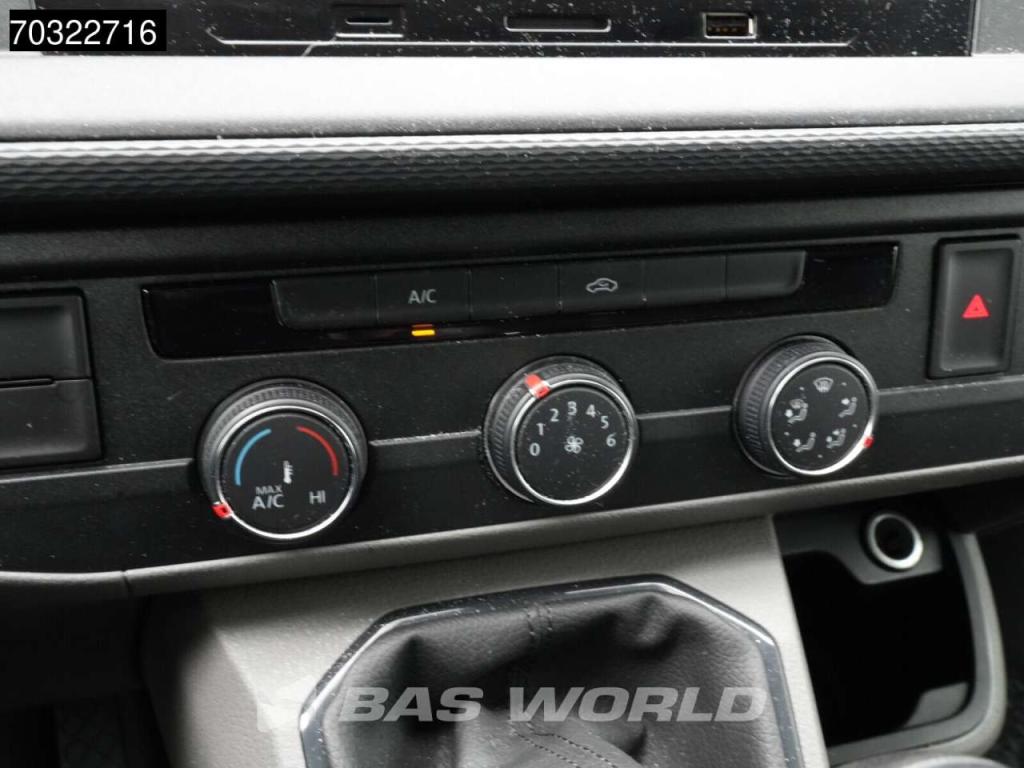 Volkswagen Transporter 110pk L2H1 Airco Parkeersensoren Euro6 L2 Airco Photo 15
