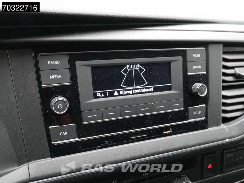 Volkswagen Transporter 110pk L2H1 Airco Parkeersensoren Euro6 L2 Airco Photo 16