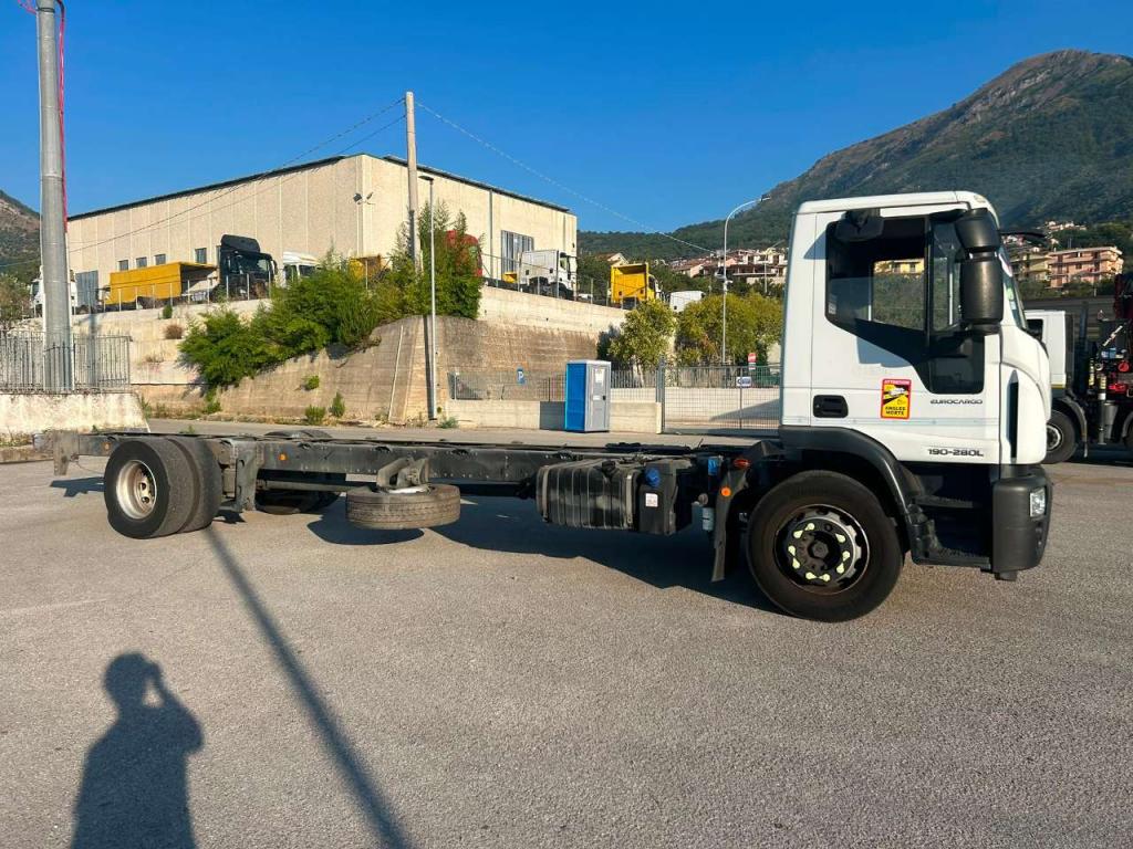 Iveco EUROCARGO CUBE 190-280L Photo 13