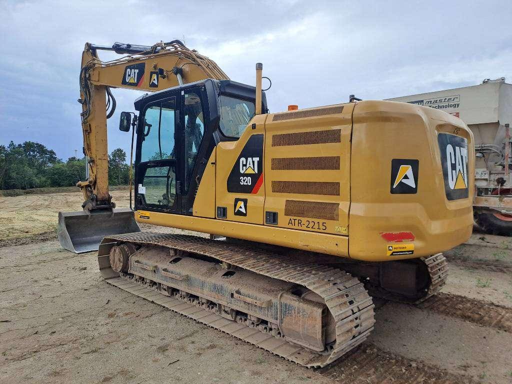 Caterpillar 320 Photo 2