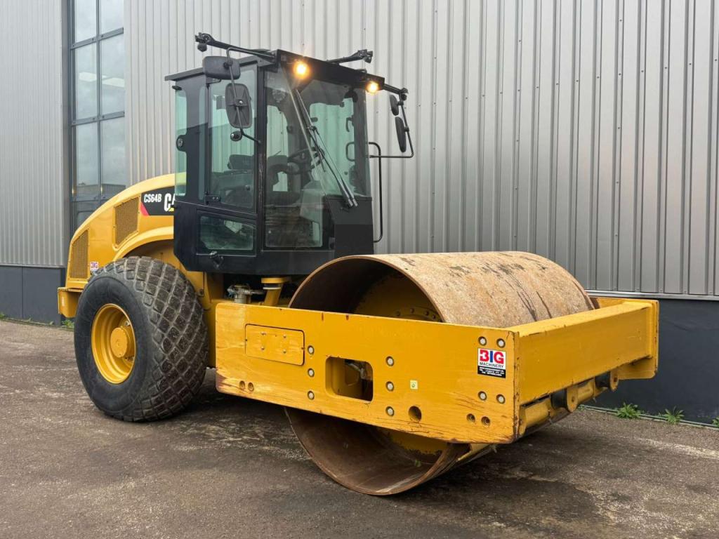 Caterpillar CS64B Photo 7