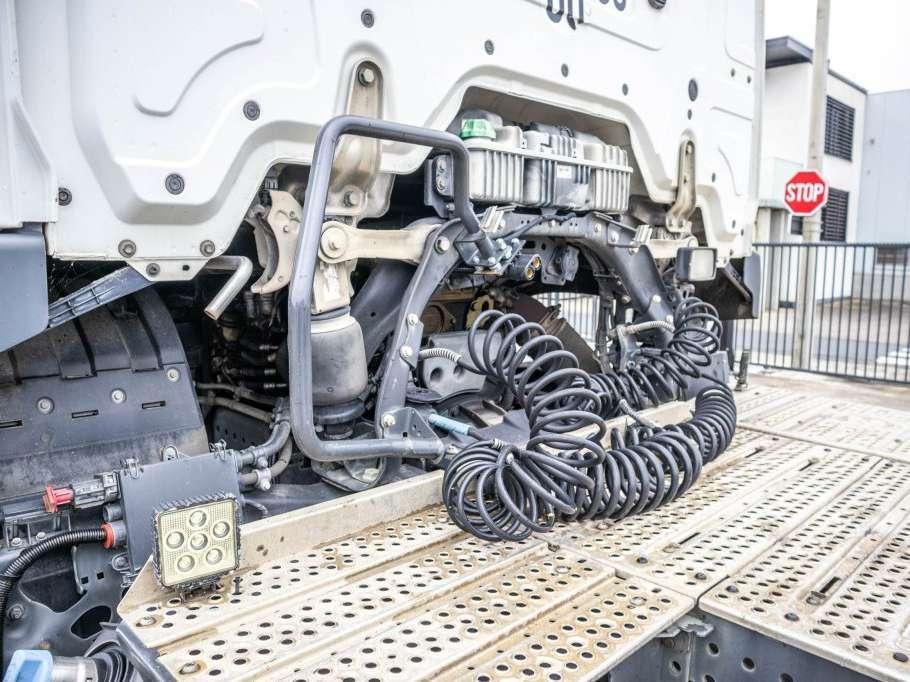 Mercedes-Benz AROCS 1846 LS (No Actros) Photo 17