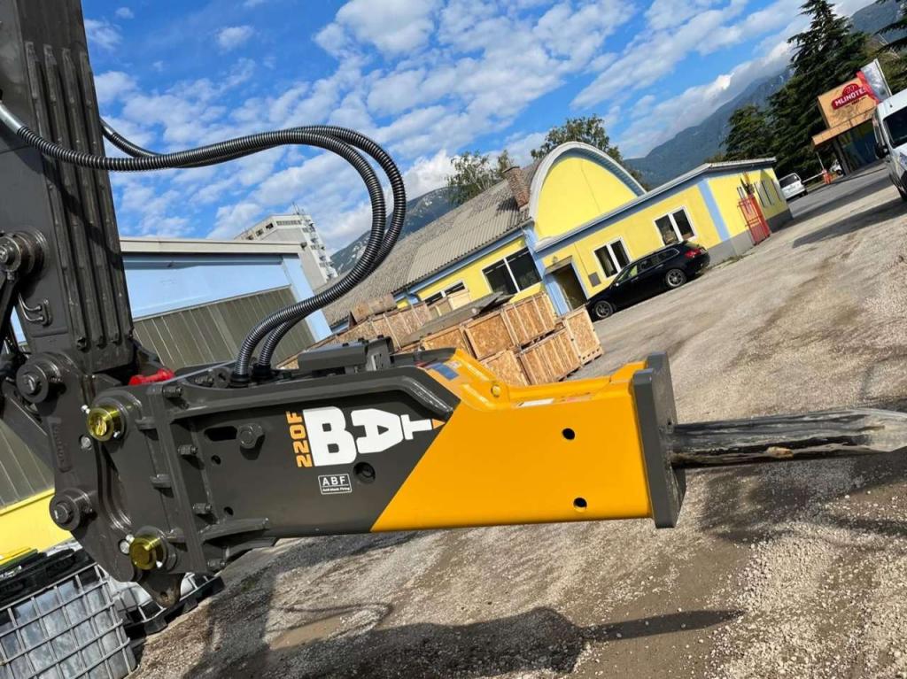 Other manufacturers BAT 220F Photo 9