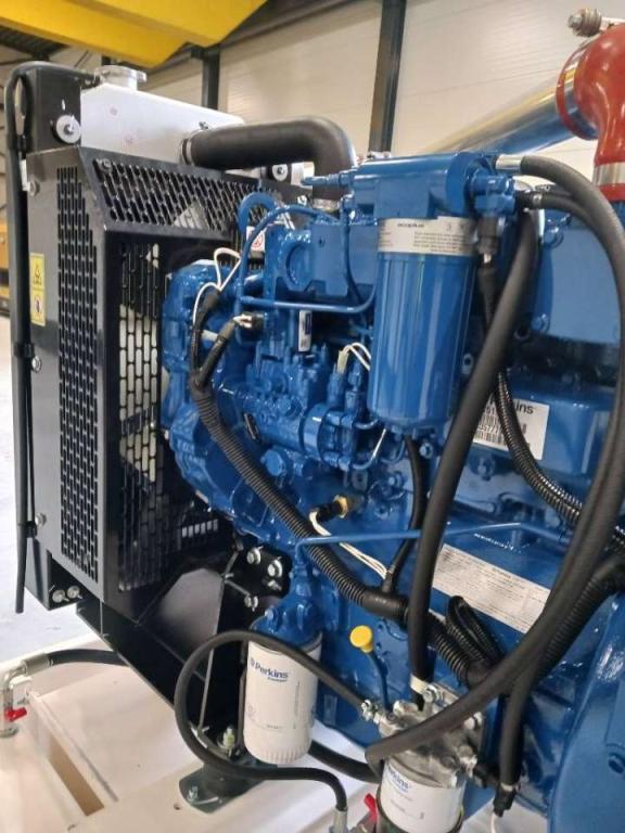 FG Wilson P110-3 - 110 kVA Open Genset - DPX-16008-O Photo 9