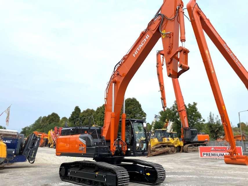 Hitachi ZX350LCN-7 Photo 11