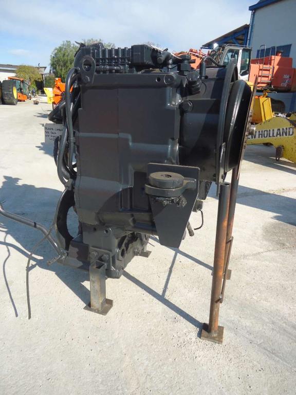 Transmission for New Holland W270- ZF  TYPE  4WG260   146643 Photo 2