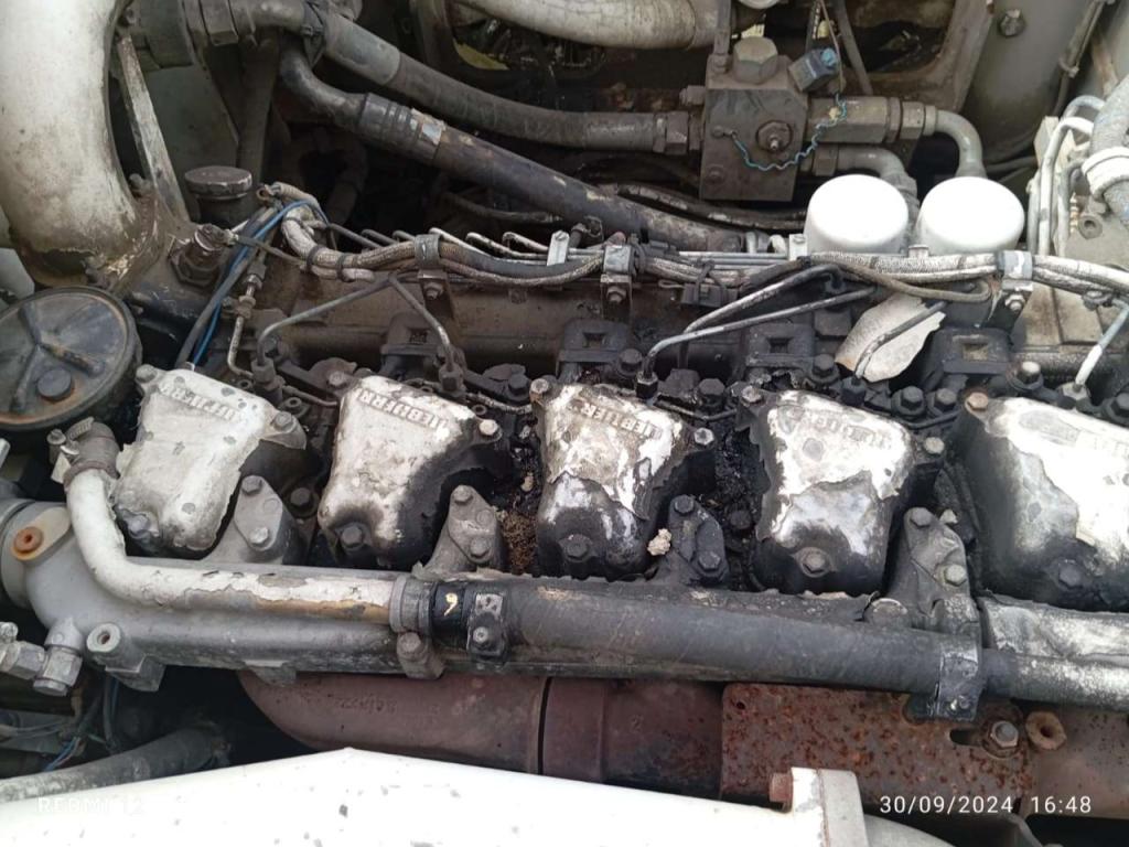 Liebherr R954B HD Photo 6
