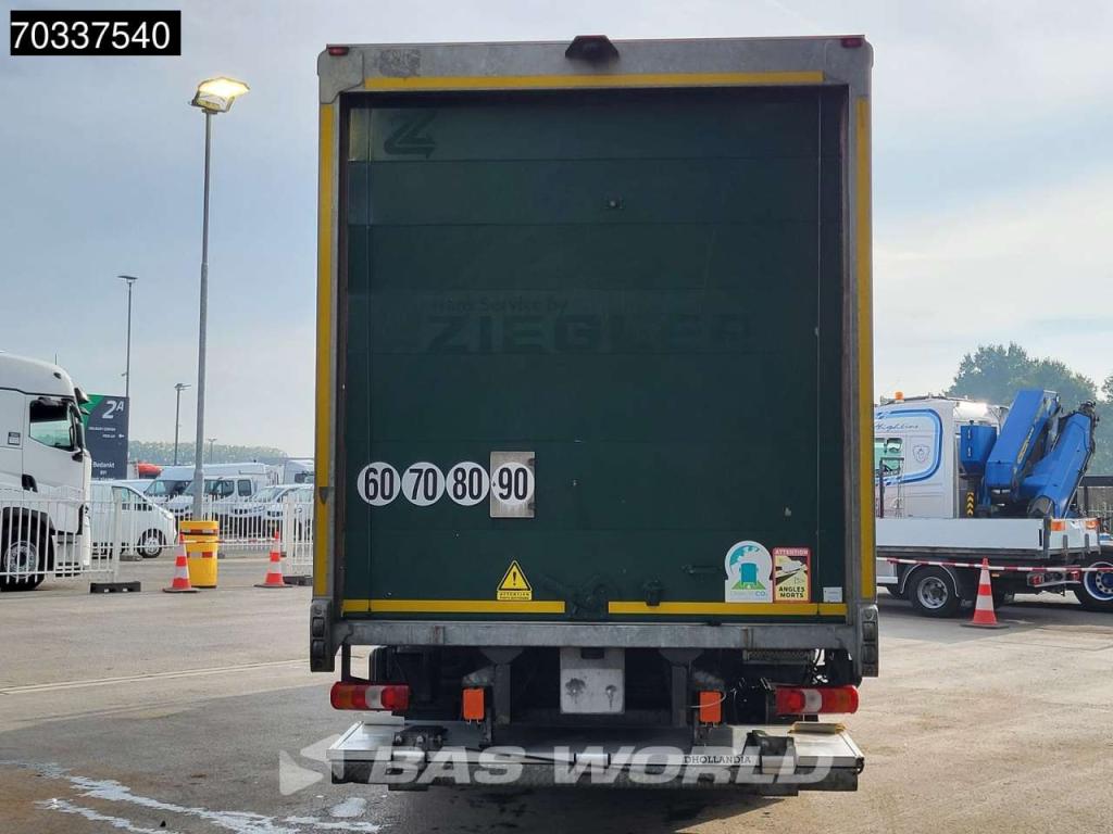 Mercedes Atego 1324 4X2 13t 6-Cylinder Euro 6 Automatic Tailgate Photo 3