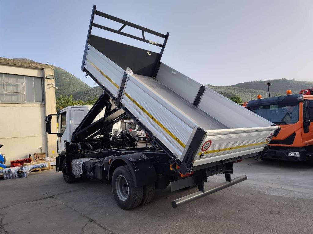 Iveco EUROCARGO 140-250 Photo 13