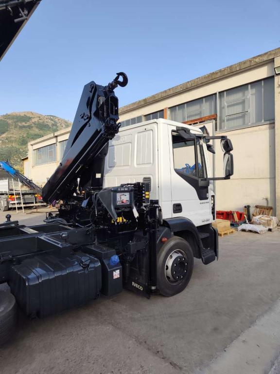 Iveco EUROCARGO 140-250 Photo 16
