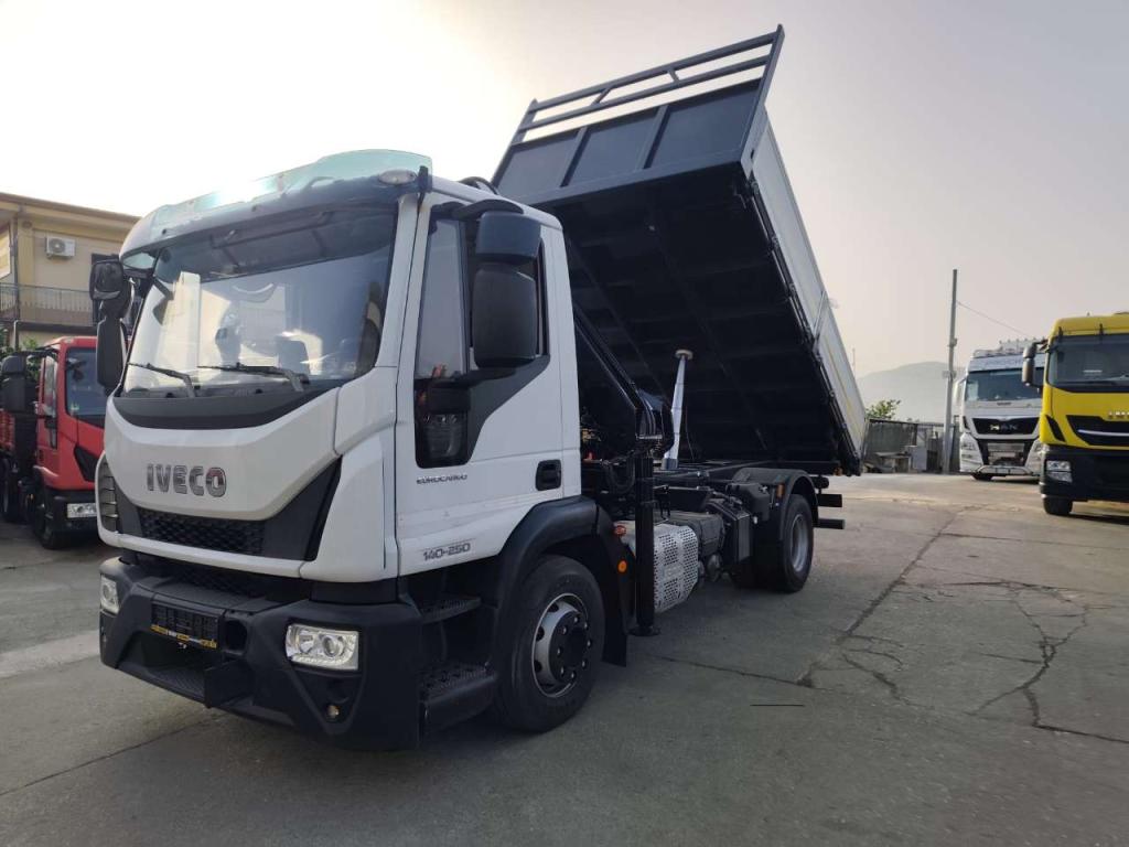 Iveco EUROCARGO 140-250 Photo 21