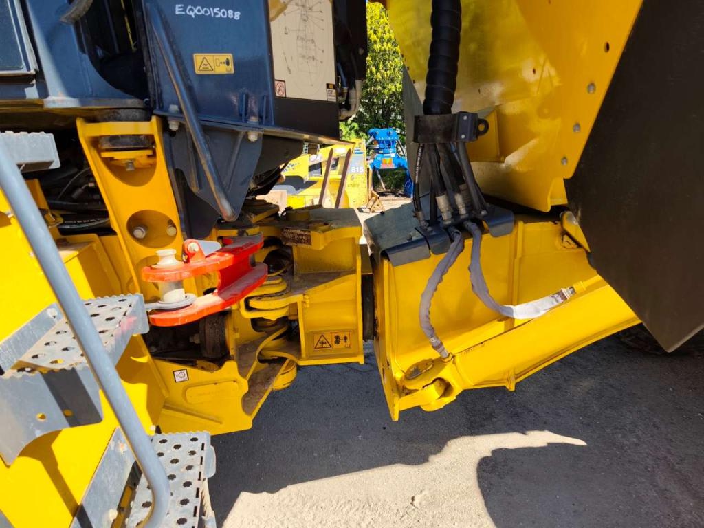 Bell B30E Photo 4