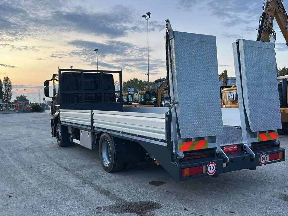 Iveco Stralis 330 Photo 4
