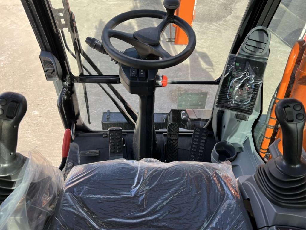 Hitachi ZX180W-7 - Wheel excavator for sale in Cuneo by Massucco T