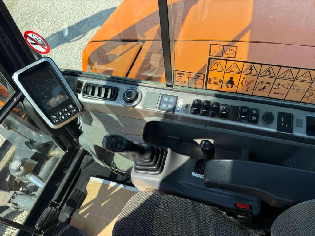 Doosan DX85R-3 Photo 8