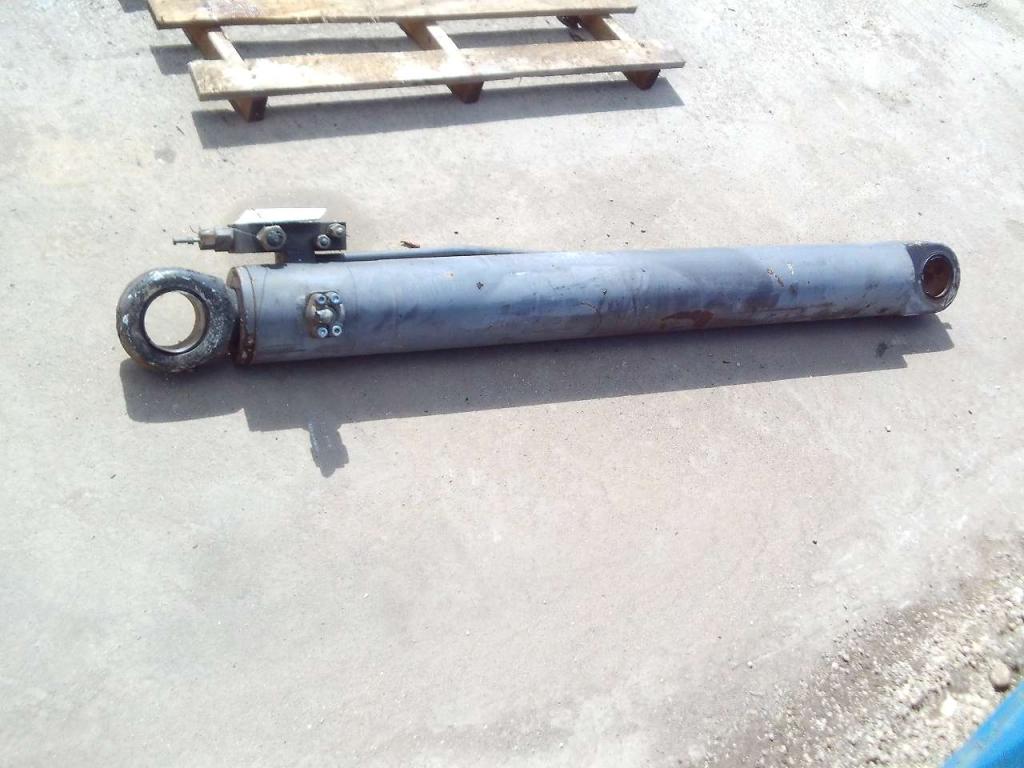 Penetration piston for Mecalac 12MXT Photo 1