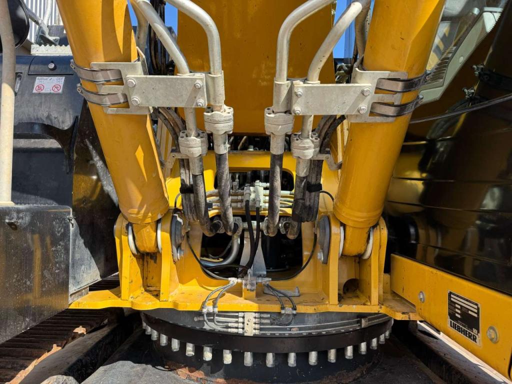 Liebherr R926NLC Photo 10