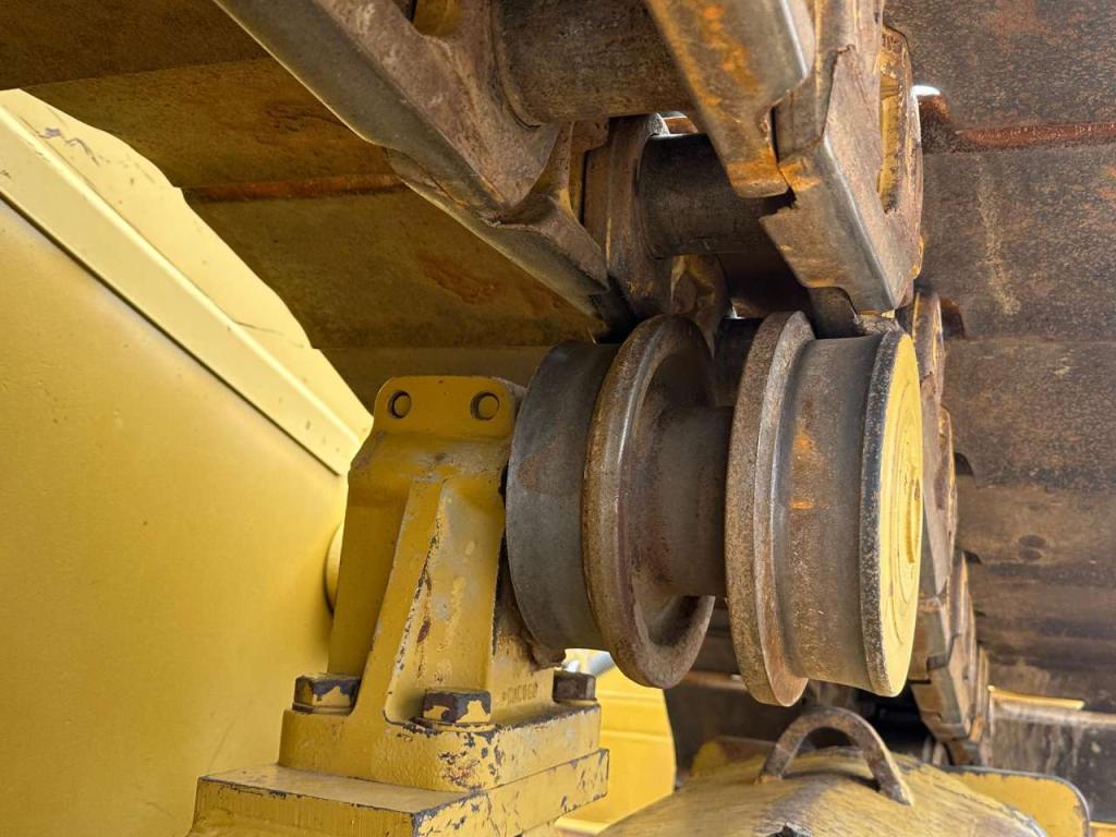 Caterpillar D6 LGP Photo 13